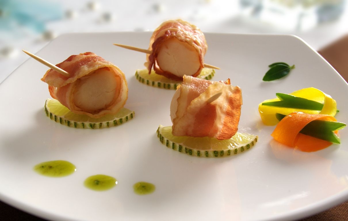 Cuisine Innovations Bacon Wrapped Scallop, 1 Ounce -- 100 per case.