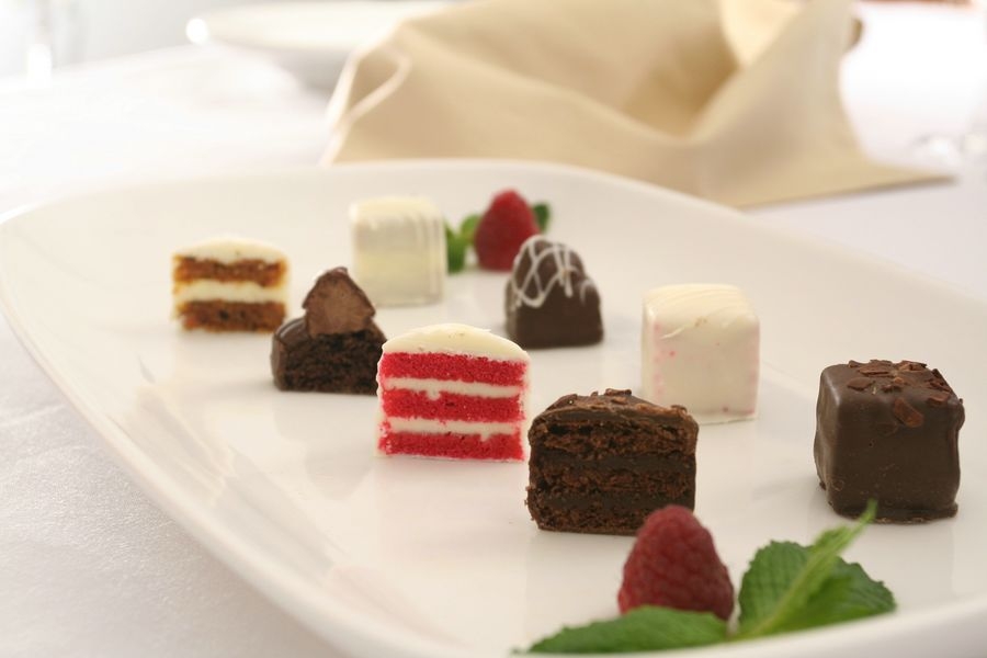 Cuisine Innovations Assorted Petit Four -- 96 per case.