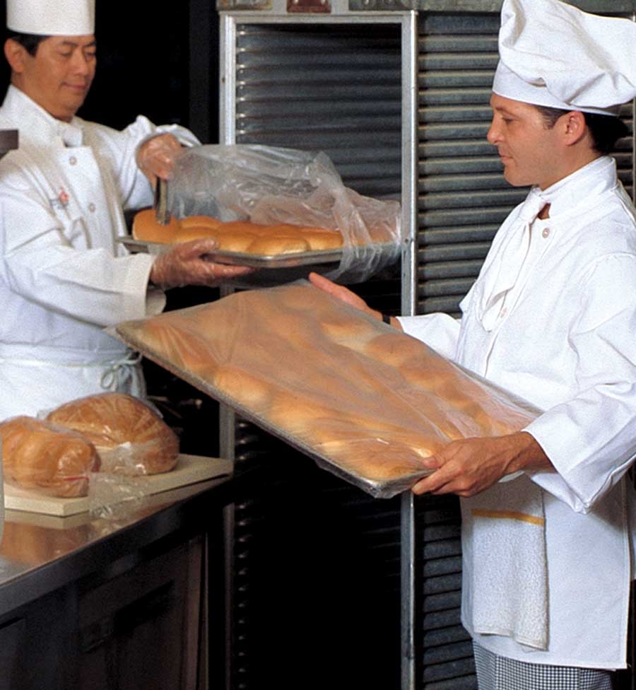 Pitt Plastics Get Reddi 0.75 Mil Clear Bun Pan Cover, 21 x 6 x 35 inch -- 200 per case.