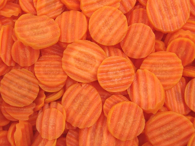 Commodity Vegetables Medium Crinkle Cut Carrot, 20 Pound.