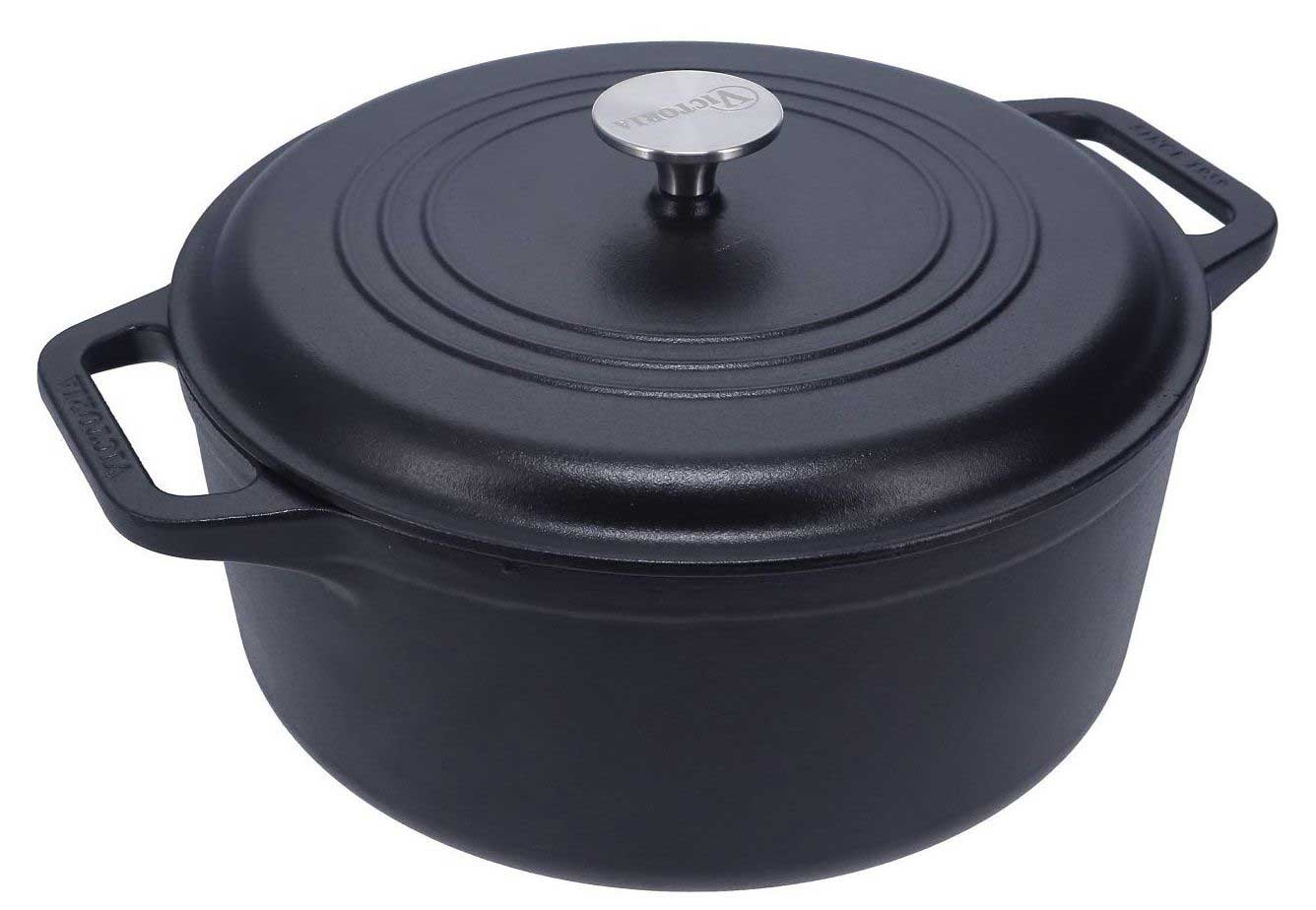 Victoria Dutch Oven, 7 Quart -- 2 per case
